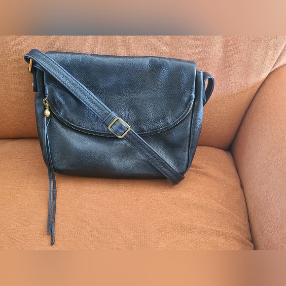 Hobo Fern Messenger Black Leather Crossbody Bag - Picture 16 of 16